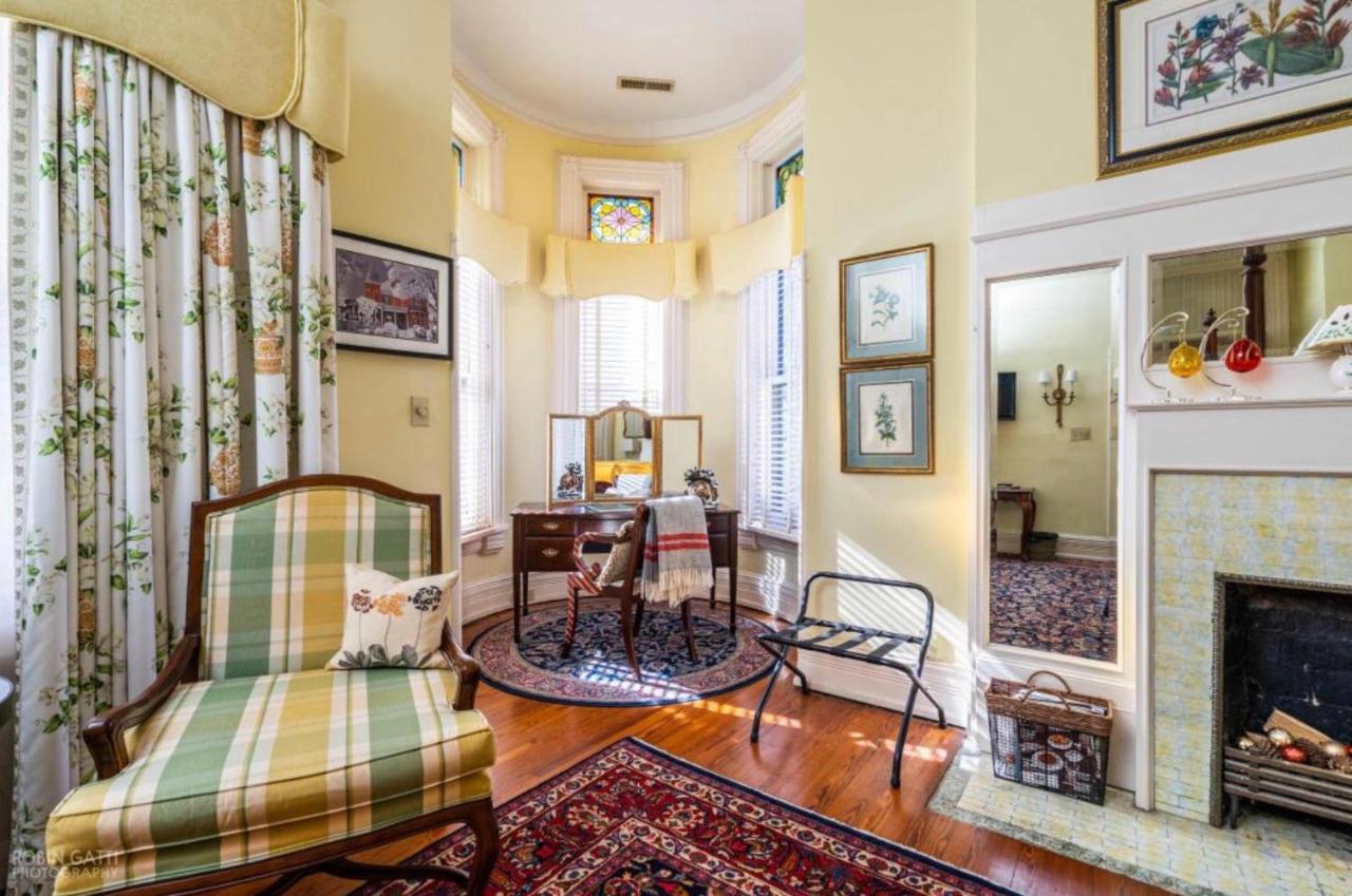 Burke Mansion Bed and Breakfast Macon Eksteriør billede
