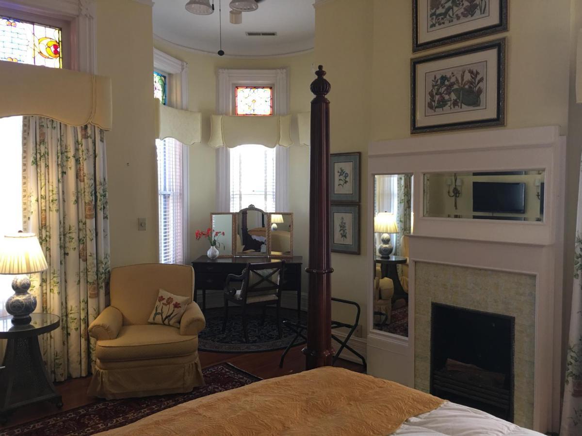 Burke Mansion Bed and Breakfast Macon Eksteriør billede